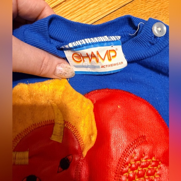 VINTAGE - CHAMP Activewear Blue Dinosaur Kids Shirt - Picture 4 of 4